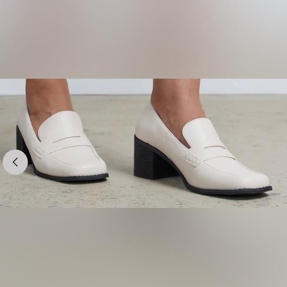 NWOT Penny Round Toe Heeled Loafer - Picture 5 of 5